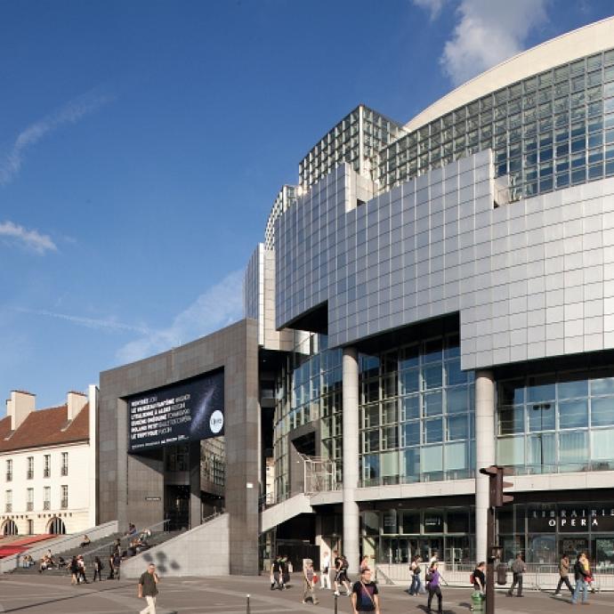 Spend an unforgettable night at the Opera Bastille